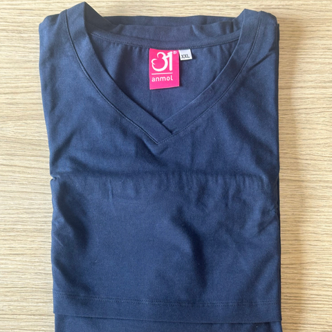 Image of Breastfeeding T-shirt with Short sleeves and V neck