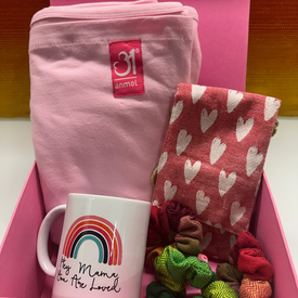 Mama Hug Box