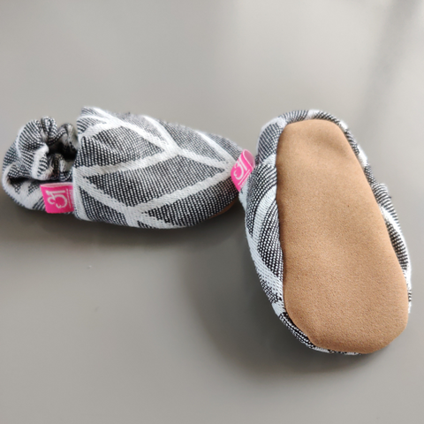 Image of Shiv Gray Shoe - Anmol Baby Carriers
